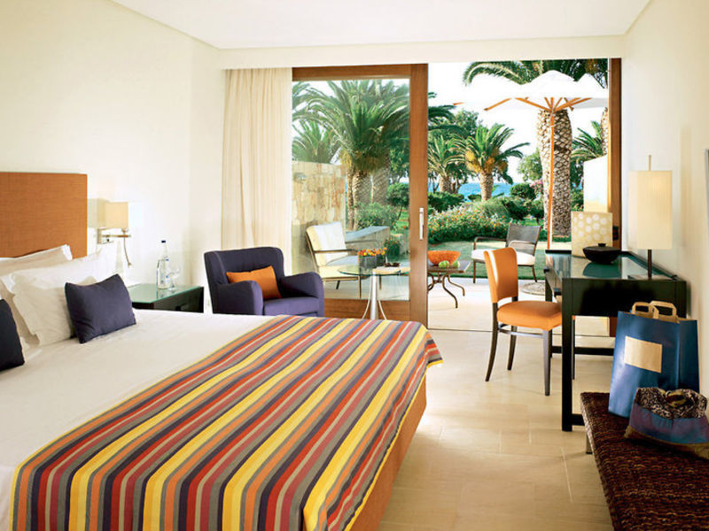 Kernos Beach Hotel & Bungalows