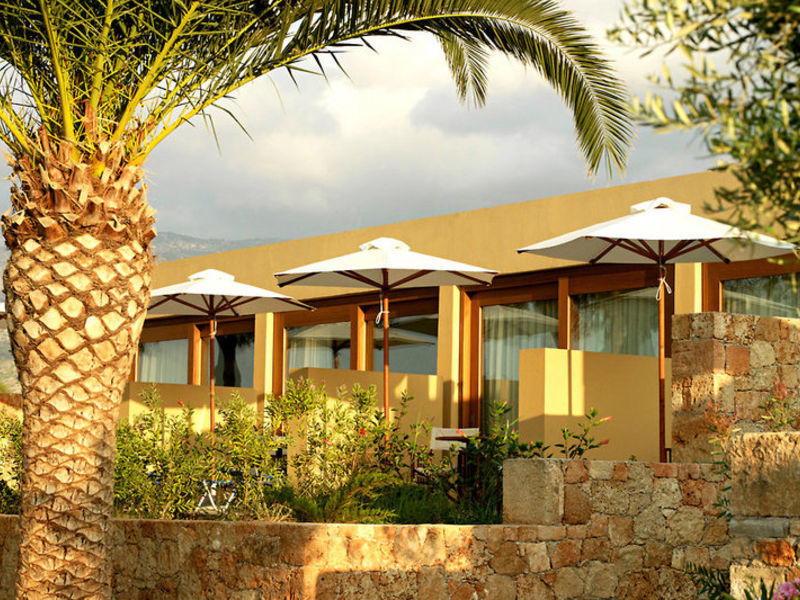 Kernos Beach Hotel & Bungalows