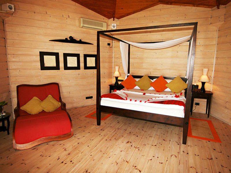 Komandoo Island Resort