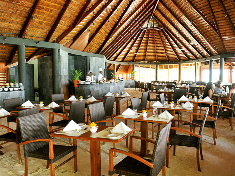 Komandoo Island Resort