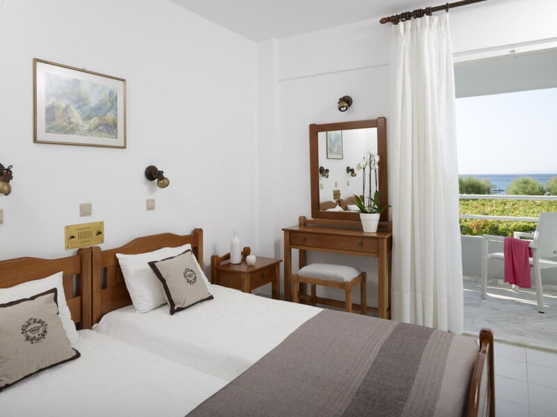 Kouros Seasight Resort