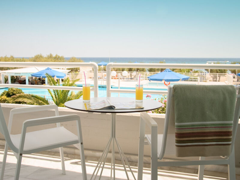 Kouros Seasight Resort