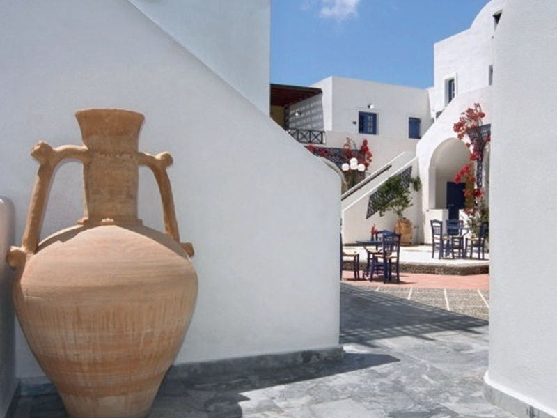 Kouros Village
