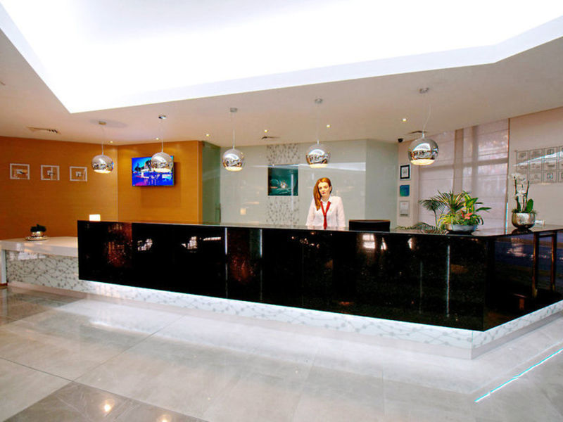 Kristal, Hotel