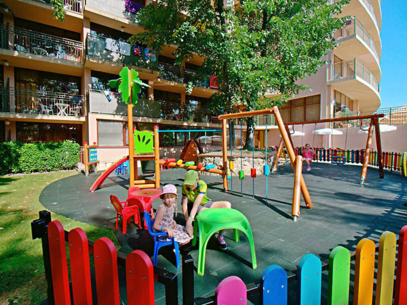 Kristal, Hotel