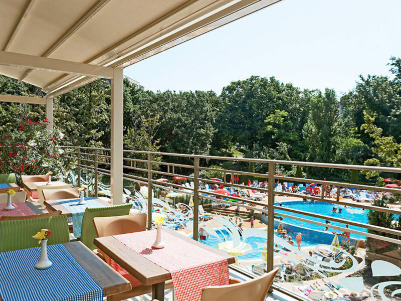 Kristal, Hotel