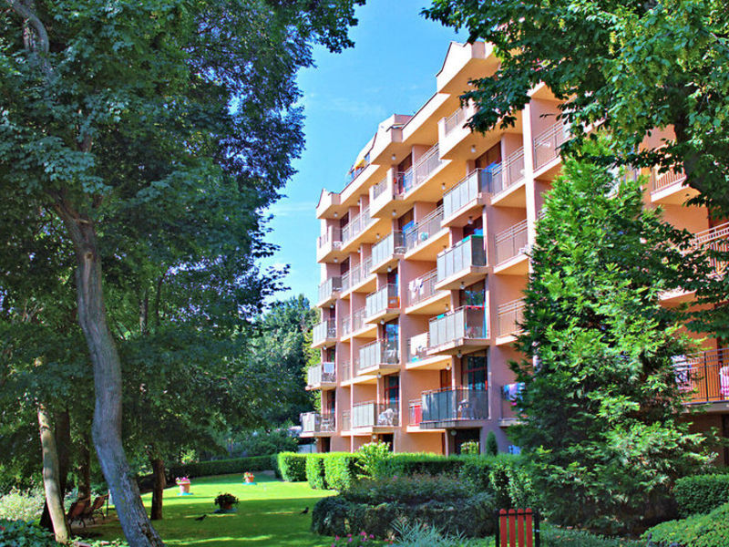 Kristal, Hotel