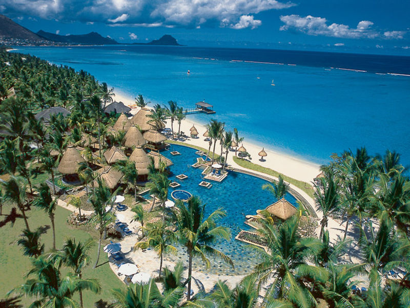 La Pirogue Honeymoon