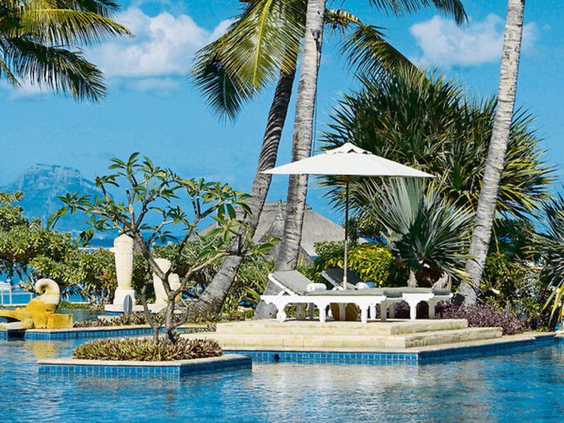 La Pirogue Honeymoon