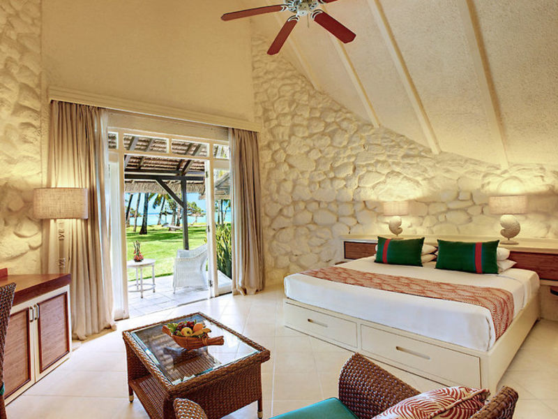 La Pirogue Resort & Spa