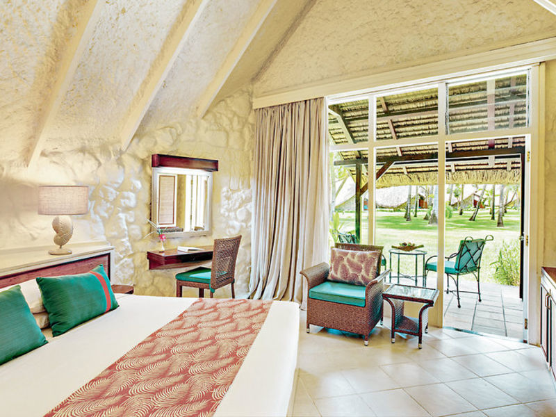 La Pirogue Resort & Spa