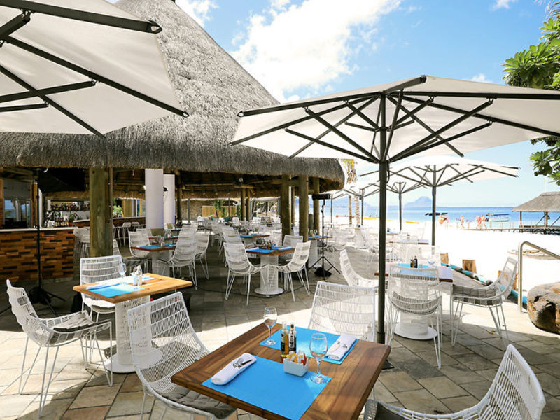 La Pirogue Resort & Spa