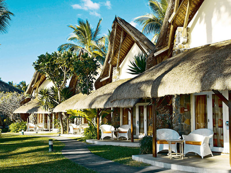 La Pirogue Resort & Spa