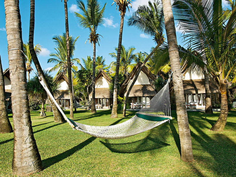 La Pirogue Resort & Spa