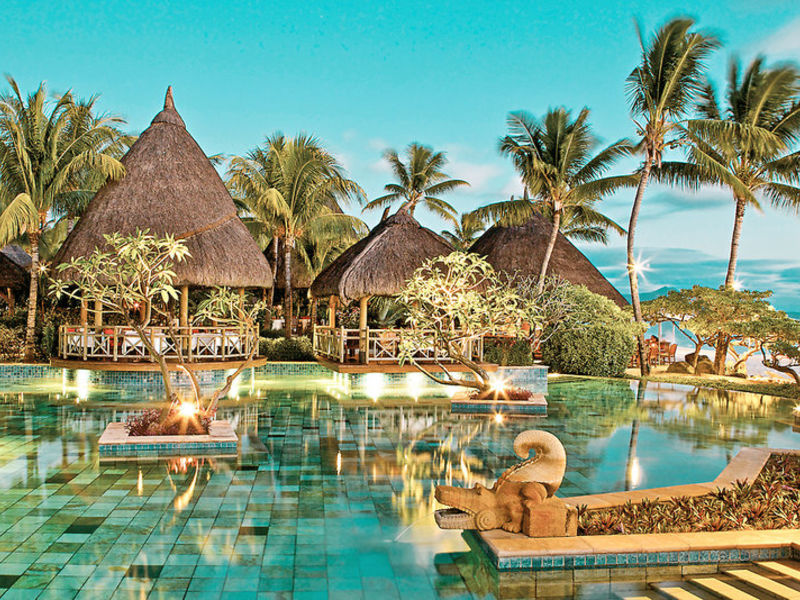 La Pirogue Resort & Spa