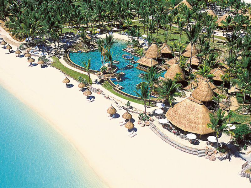 La Pirogue Resort & Spa