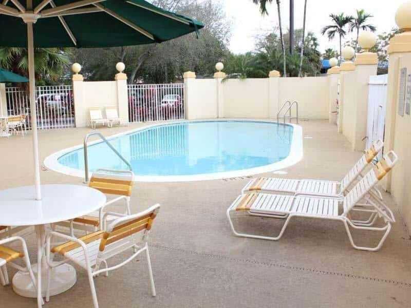 La Quinta Inn &Amp; Suites Miami Cutler Ridge
