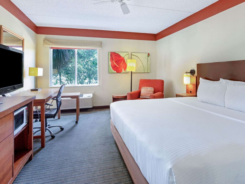 La Quinta Inn &Amp; Suites Miami Cutler Ridge