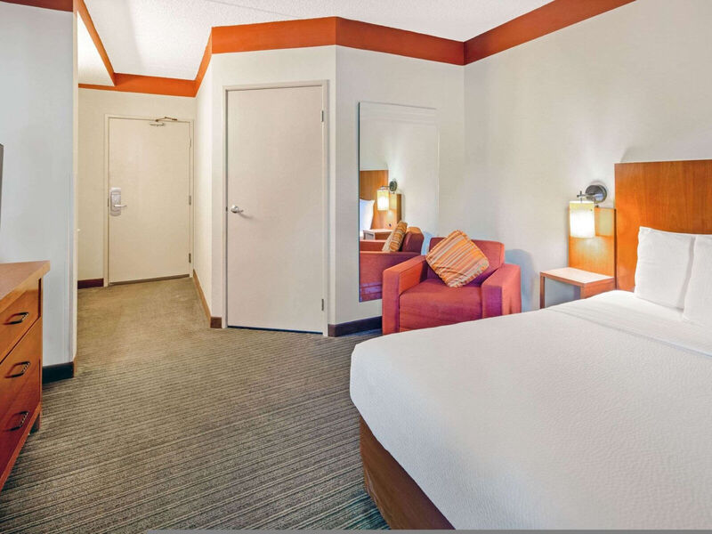 La Quinta Inn &Amp; Suites Miami Cutler Ridge