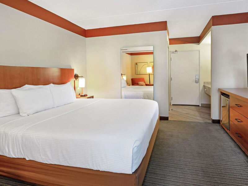 La Quinta Inn &Amp; Suites Miami Cutler Ridge