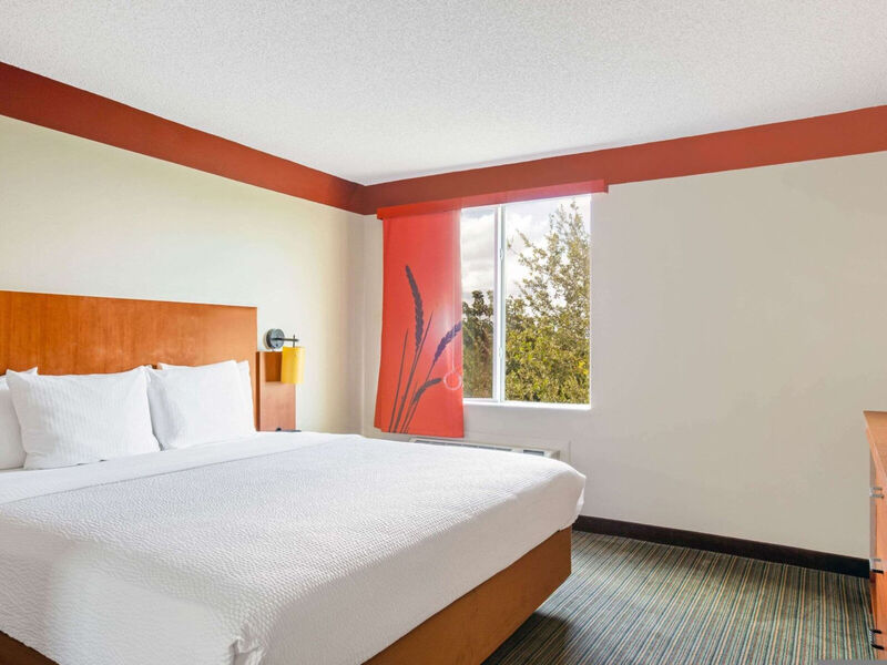 La Quinta Inn &Amp; Suites Miami Cutler Ridge