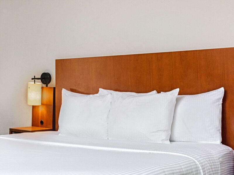 La Quinta Inn &Amp; Suites Miami Cutler Ridge