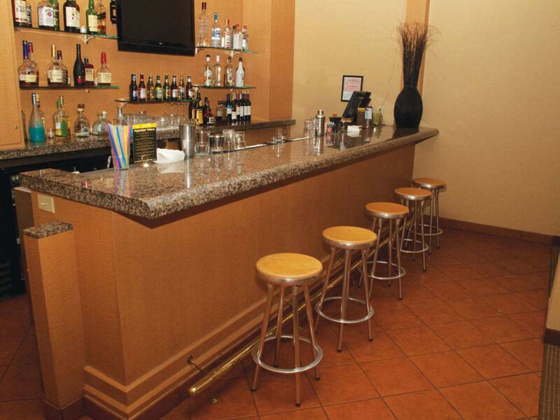 La Quinta Inn And Suites At Lax