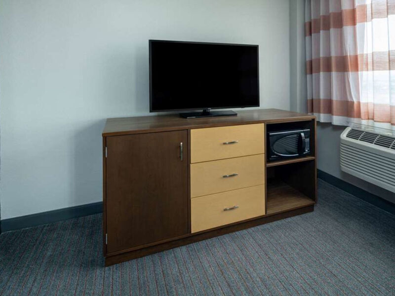 La Quinta Inn And Suites At Lax