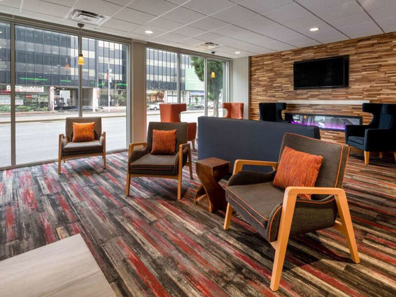 La Quinta Inn And Suites At Lax