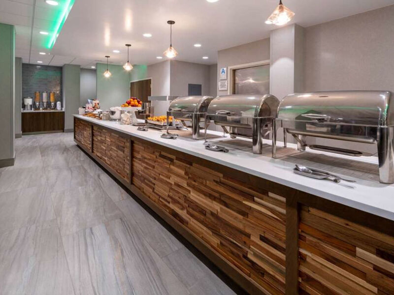 La Quinta Inn And Suites At Lax