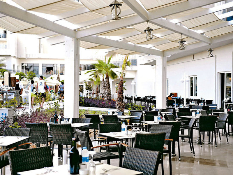 Lake & River Side Hotel & Spa