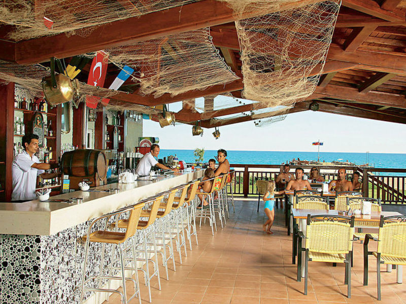 Lara Beach, Hotel