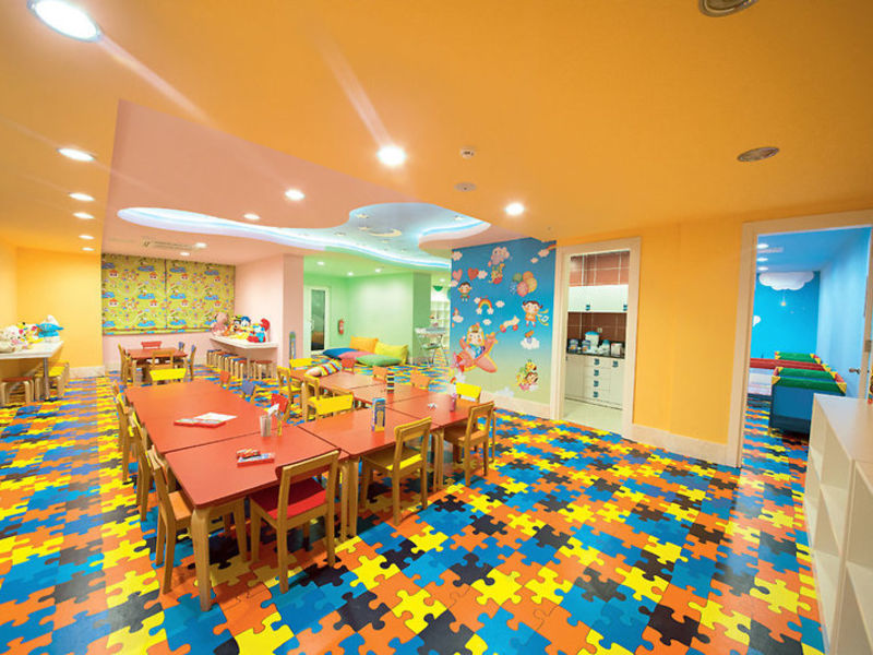 Lara Family Club