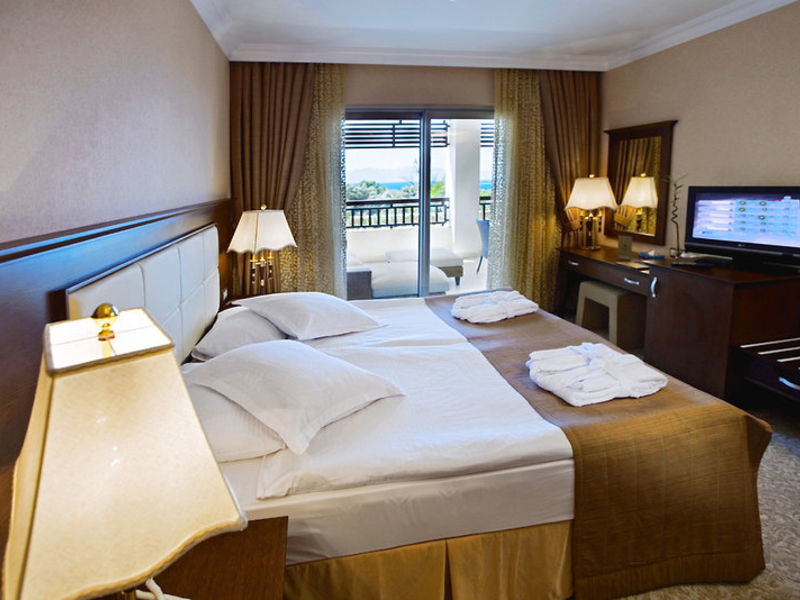Latanya Park Resort