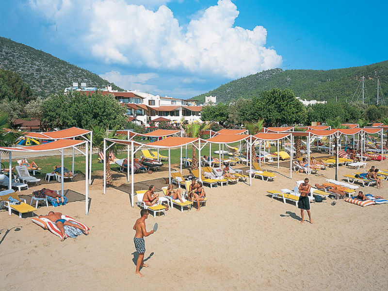 Latanya Park Resort