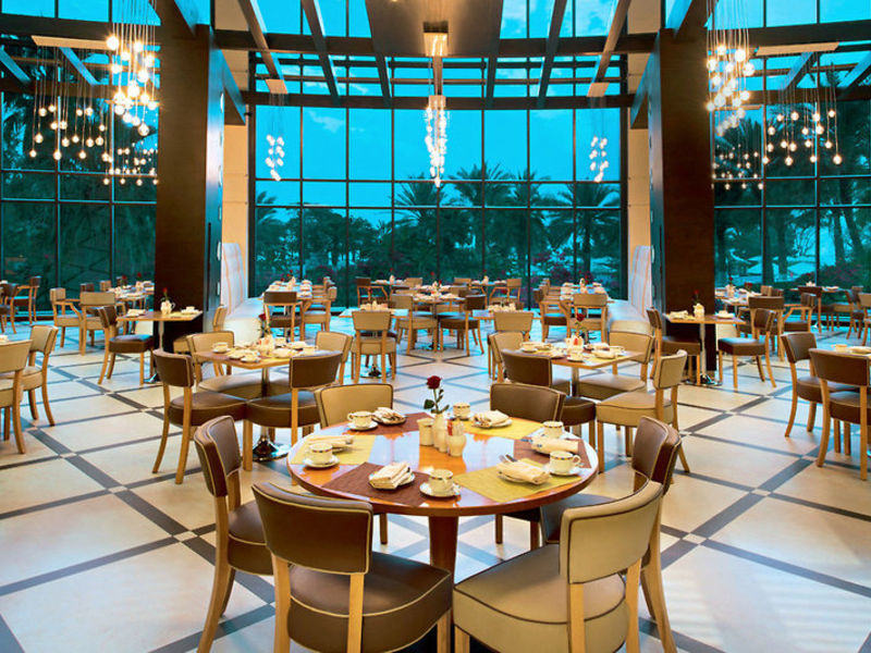 Le Meridien Al Aqah Beach Res.