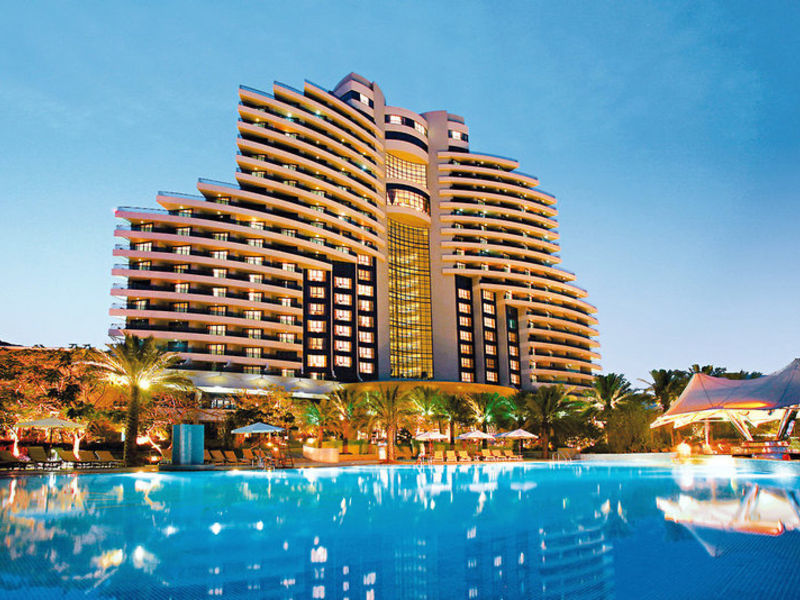 Le Meridien Al Aqah Beach Res.