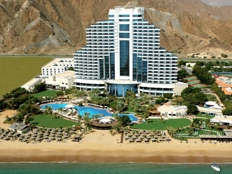 Le Meridien Al Aqah Beach Res.