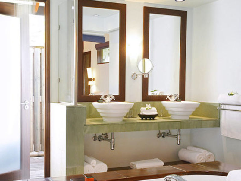 Le Meridien Fisherman's Cove