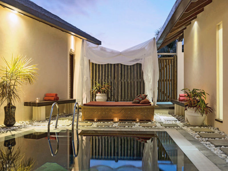 Le Meridien Fisherman's Cove