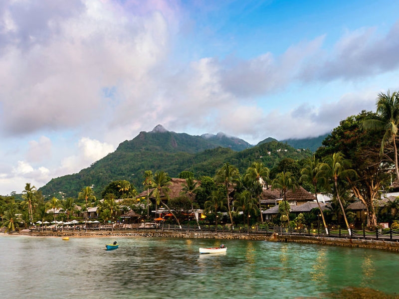 Le Meridien Fisherman's Cove
