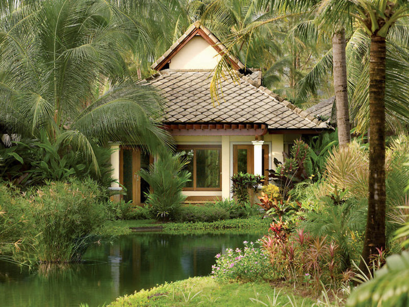 Le Meridien Khao Lak Beach