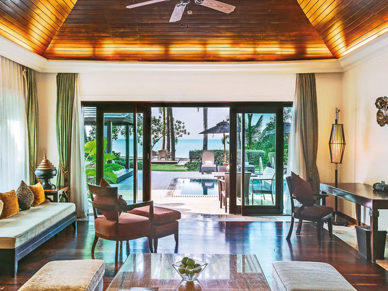 Le Meridien Khao Lak Beach