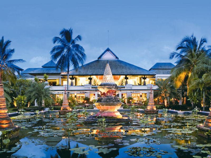 Le Meridien Khao Lak Beach