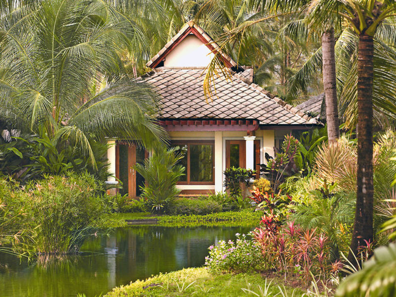 Le Meridien Khao Lak Beach