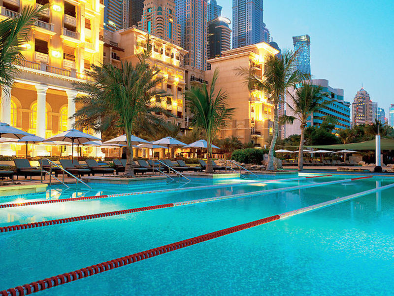 Le Meridien Mina Seyahi Beach