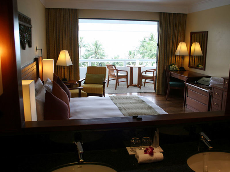 Le Meridien Phuket BeachResort