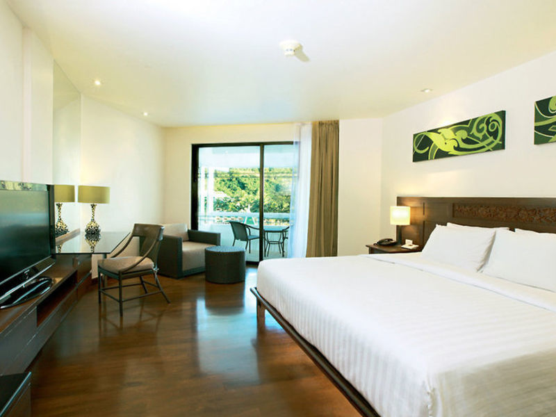 Le Meridien Phuket BeachResort