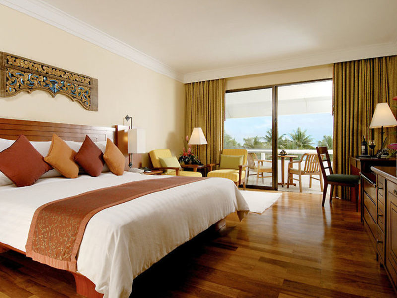 Le Meridien Phuket BeachResort