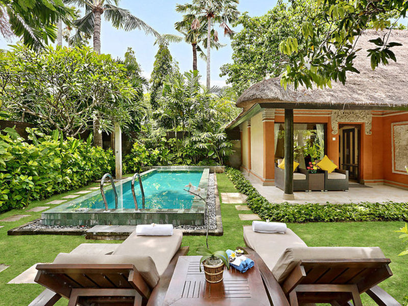 Legian Beach Hotel KT